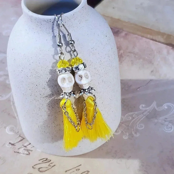 Boho Voodoo Skull Tassel Earrings - Yellow & White Skull Charm Dangle Earrings - Picture 1 of 4